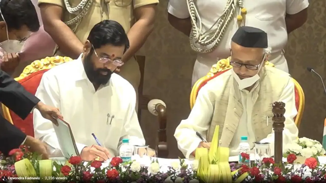 மகாராஷ்டிரா முதல்வராக பதவியேற்றார் ஏக்நாத் ஷிண்டே… துணை முதல்வராக தேவேந்திர பட்னாவிஸ் பதவியேற்பு!! மகாராஷ்டிரா முதல்வராக பதவியேற்றார் ஏக்நாத் ஷிண்டே… துணை முதல்வராக தேவேந்திர பட்னாவிஸ் பதவியேற்பு!!