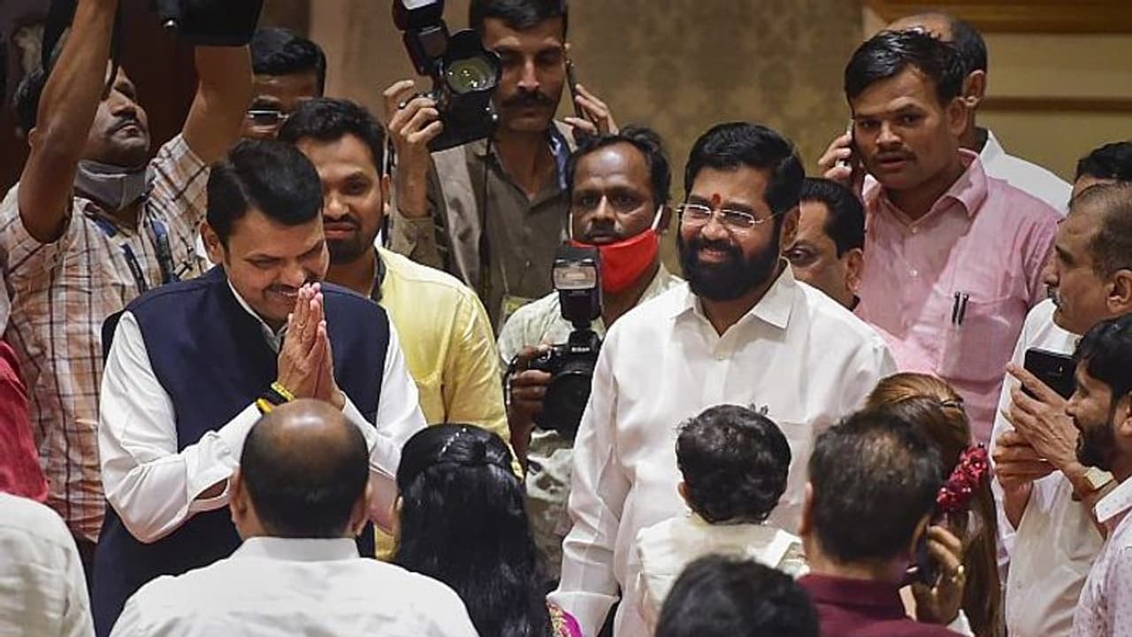 ಇಂದು ‘ಮಹಾ ಅಧಿವೇಶನ’ ಶುರು, ಶಿಂಧೆ ಬಣ ಏನು ಮಾಡುತ್ತದೆ ಎಂಬುವುದೇ ಕುತೂಹಲ!