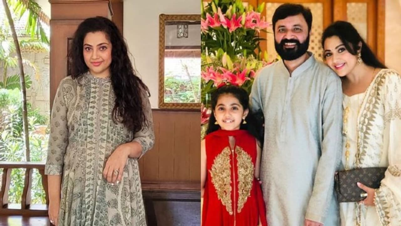 கணவர் இறப்பு குறித்து அவதூறு பரப்ப வேண்டாம்..மீனாவின் உருக்கமான பதிவு! கணவர் இறப்பு குறித்து அவதூறு பரப்ப வேண்டாம்..மீனாவின் உருக்கமான பதிவு!