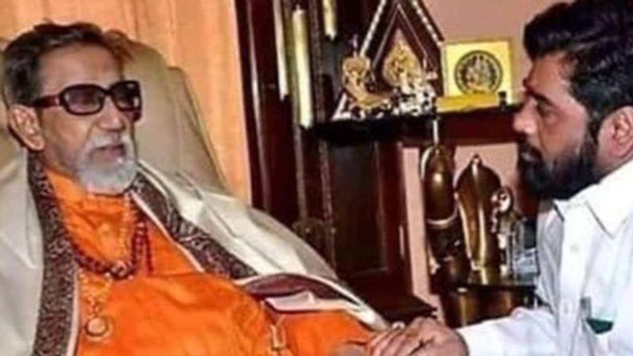 Eknath Shinde pays tribute to Bal Thackeray, changes his Twitter display photo Eknath Shinde pays tribute to Bal Thackeray, changes his Twitter display photo