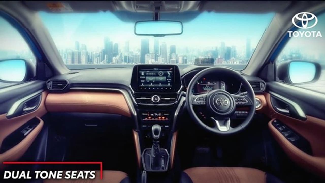 28 കിമീ മൈലേജുള്ള ഈ വണ്ടിയുടെ വില നിശബ്ദമായി കൂട്ടി ടൊയോട്ട! 28 കിമീ മൈലേജുള്ള ഈ വണ്ടിയുടെ വില നിശബ്ദമായി കൂട്ടി ടൊയോട്ട!