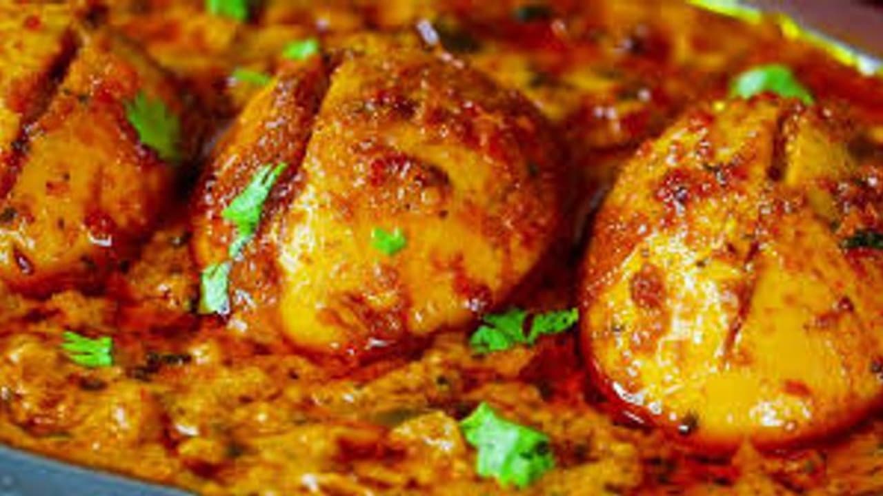 Egg Pepper Fry : முட்டையை இப்படி செய்து பாருங்கள். செய்த அடுத்த நிமிடமே அனைத்தும் காலி ஆகி விடும்! Egg Pepper Fry : முட்டையை இப்படி செய்து பாருங்கள். செய்த அடுத்த நிமிடமே அனைத்தும் காலி ஆகி விடும்!