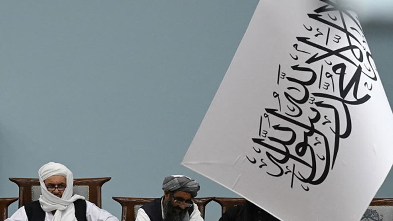 ಮಹಿಳೆಯರ ಕಲ್ಲಿನಿಂದ ಸಾಯಿಸುವ ಸೇರಿ ಸಂಪೂರ್ಣ ಷರಿಯಾ ಕಾನೂನು ಜಾರಿ, ತಾಲಿಬಾನ್ ಸೂಚನೆ! ಮಹಿಳೆಯರ ಕಲ್ಲಿನಿಂದ ಸಾಯಿಸುವ ಸೇರಿ ಸಂಪೂರ್ಣ ಷರಿಯಾ ಕಾನೂನು ಜಾರಿ, ತಾಲಿಬಾನ್ ಸೂಚನೆ!