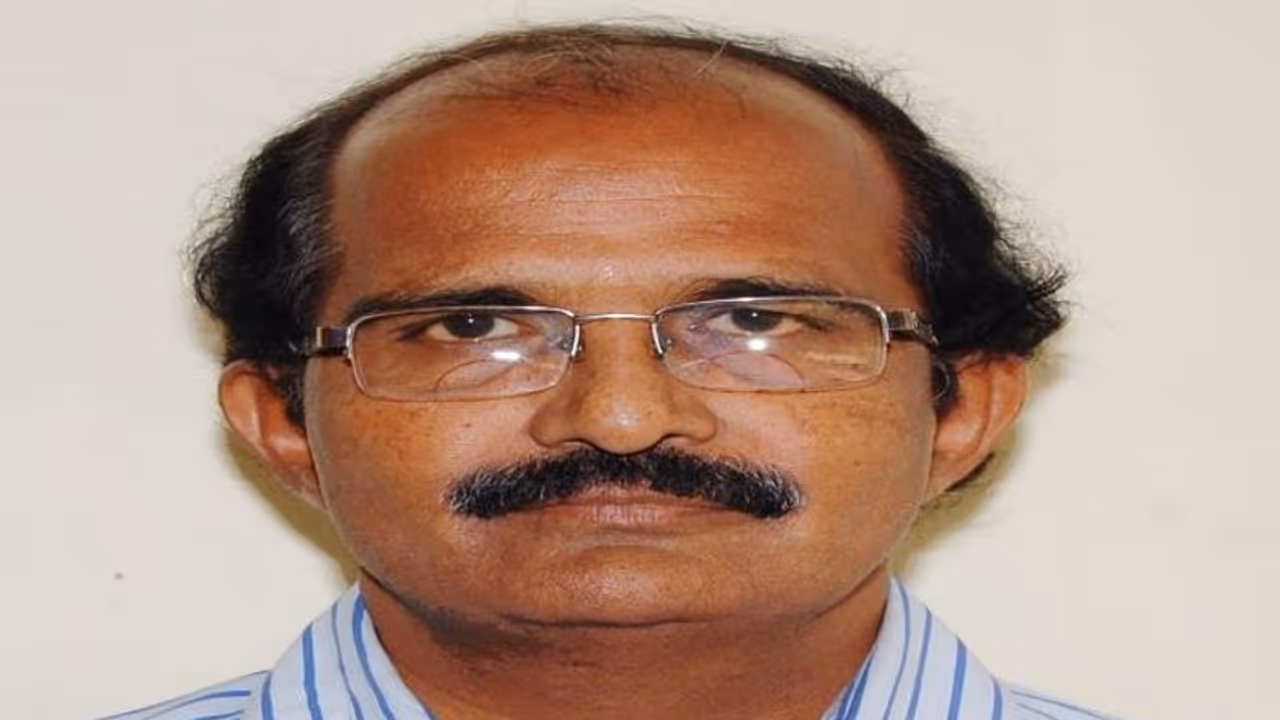 వారాల ఆనంద్ కవిత : ఒంటరితనం విడిగా రాదు వారాల ఆనంద్ కవిత : ఒంటరితనం విడిగా రాదు