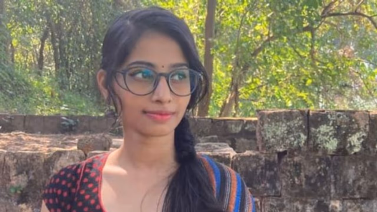 പേവിഷബാധയേറ്റ് പെണ്‍കുട്ടിയുടെ മരണം: ഇടപെട്ട് മനുഷ്യാവകാശ കമ്മീഷന്‍, ഒരാഴ്ച്ചയ്ക്കകം റിപ്പോര്‍ട്ട് നല്‍കണം