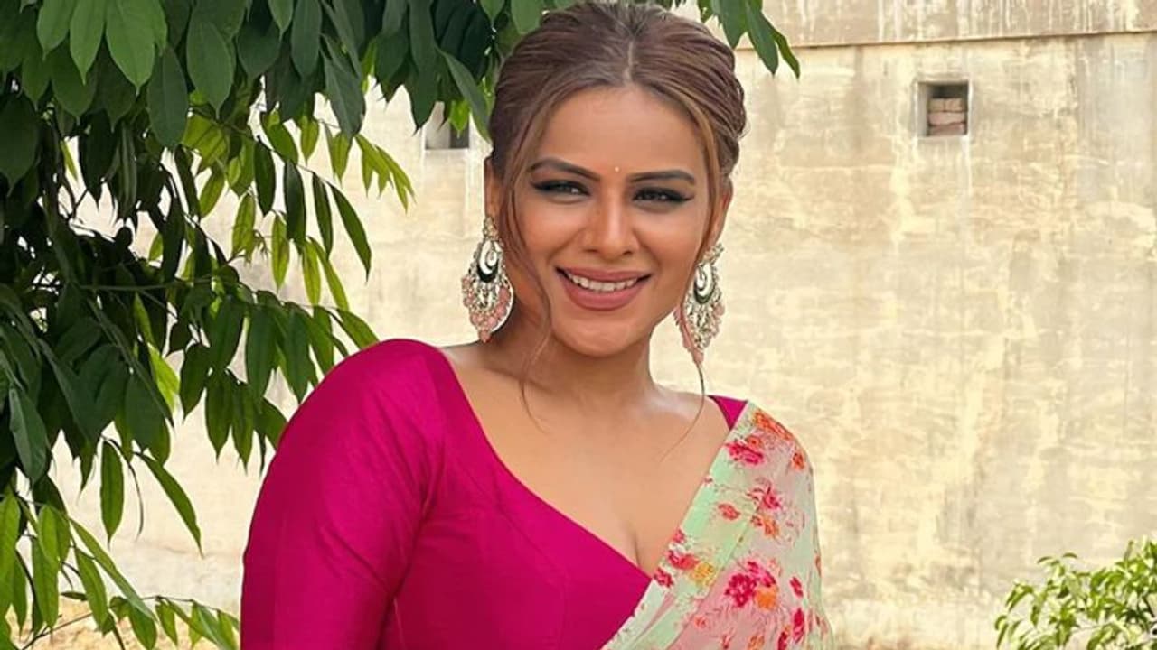 32 साल की जमाई राजा की एक्ट्रेस है अभी तक सिंगल, किया वेडिंग प्लान का खुलासा, बताया कैसा पति चाहिए 32 साल की जमाई राजा की एक्ट्रेस है अभी तक सिंगल, किया वेडिंग प्लान का खुलासा, बताया कैसा पति चाहिए