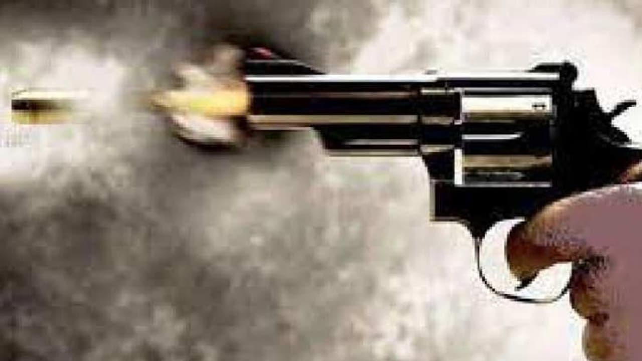 एक्स्ट्रा मैरिटल अफेयर के चलते की दोस्त की हत्या, 2 साल बाद पत्नी को भी उतारा मौत के घाट, सामने आई बड़ी वजह एक्स्ट्रा मैरिटल अफेयर के चलते की दोस्त की हत्या, 2 साल बाद पत्नी को भी उतारा मौत के घाट, सामने आई बड़ी वजह