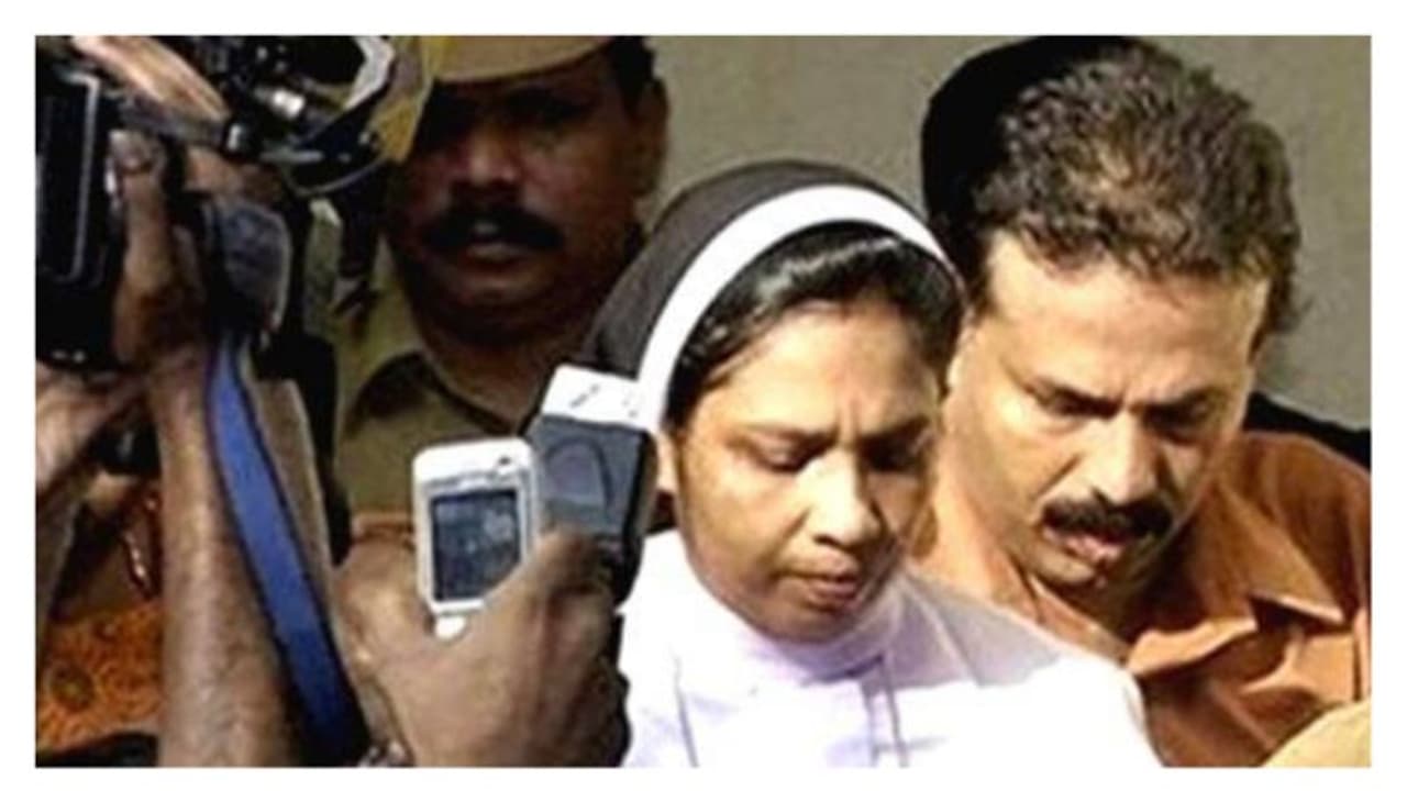 അഭയ കേസ്: സിസ്റ്റര് സെഫിക്ക് ജാമ്യ വ്യവസ്ഥയിൽ ഇളവ്, ഇനി സി ബി ഐ ഓഫിസിലെത്തി ഒപ്പിടണ്ട അഭയ കേസ്: സിസ്റ്റര് സെഫിക്ക് ജാമ്യ വ്യവസ്ഥയിൽ ഇളവ്, ഇനി സി ബി ഐ ഓഫിസിലെത്തി ഒപ്പിടണ്ട