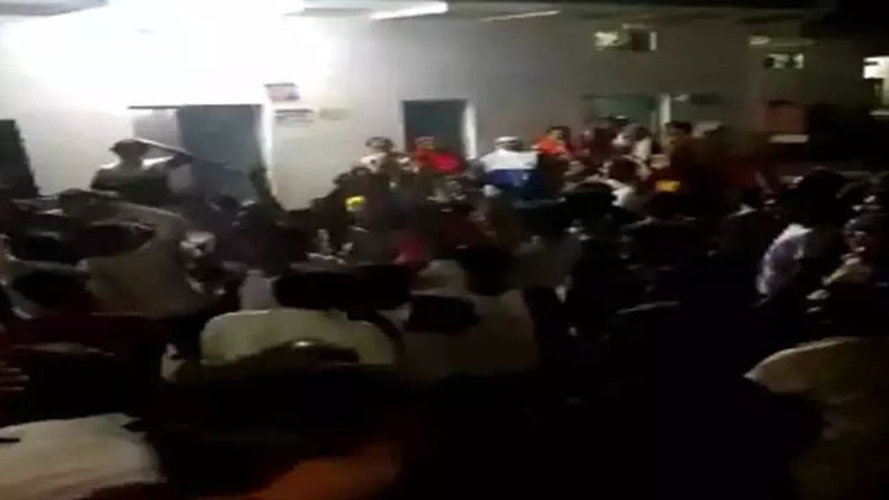 MP Panchyat Election: कटनी में सरपंच कैंडिडेट के जीत पर लगे पाकिस्तान जिंदाबाद के नारे, वीडियो वायरल 