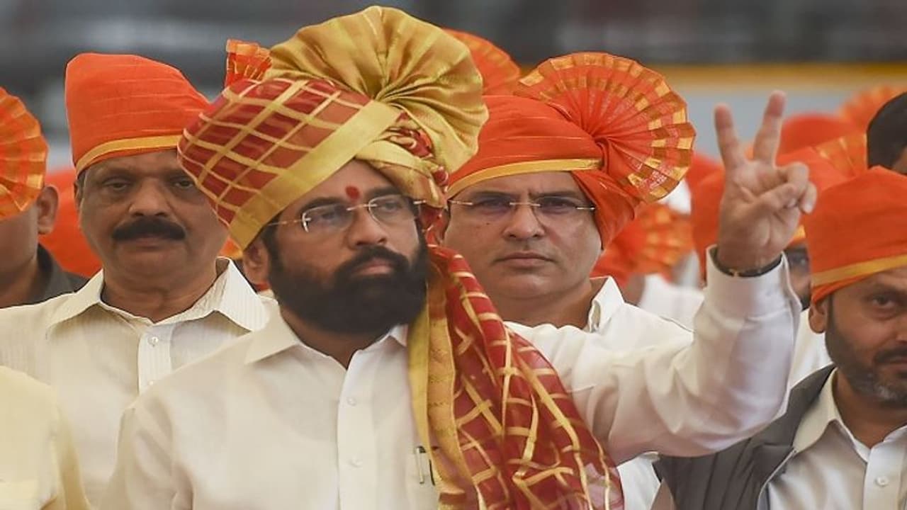 ಪೆಟ್ರೋಲ್, ಡೀಸೆಲ್ ಮೇಲಿನ ತೆರಿಗೆ ಕಡಿತ ಘೋಷಿಸಿದ ಸಿಎಂ ಶಿಂಧೆ, ಮಹಾರಾಷ್ಟ್ರದಲ್ಲಿ ಇಂಧನ ಅಗ್ಗ!