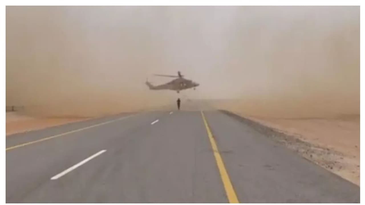 ഒമാനില് വാഹനാപകടം; ഒരു കുടുംബത്തിലെ നാലുപേര് മരിച്ചു, മൂന്നു പേര്ക്ക് പരിക്ക് ഒമാനില് വാഹനാപകടം; ഒരു കുടുംബത്തിലെ നാലുപേര് മരിച്ചു, മൂന്നു പേര്ക്ക് പരിക്ക്