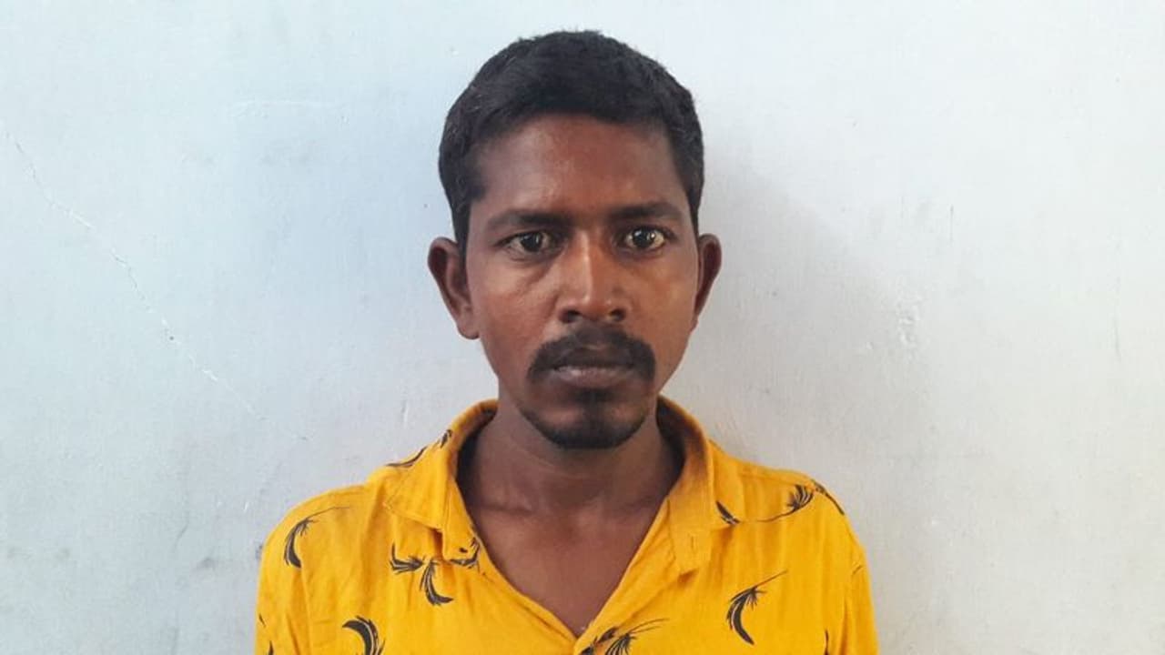 ಯುವತಿ ಹೊಟ್ಟೆ ನೋವಿನಿಂದ ಆಸ್ಪತ್ರೆಗೆ ಹೋದಾಗ ಹೊರ ಬಿತ್ತು ಕಾಮುಕನ ನೀಚ ಕೃತ್ಯ..! ಯುವತಿ ಹೊಟ್ಟೆ ನೋವಿನಿಂದ ಆಸ್ಪತ್ರೆಗೆ ಹೋದಾಗ ಹೊರ ಬಿತ್ತು ಕಾಮುಕನ ನೀಚ ಕೃತ್ಯ..!