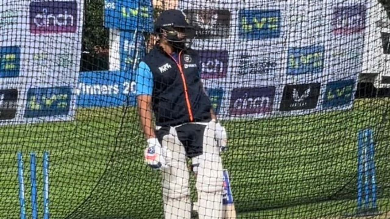 ENG vs IND : ഇന്ത്യ ഇംഗ്ലണ്ട് ഏകദിന പരമ്പരയ്ക്ക് ഇന്ന് തുടക്കം; കോലി കളിച്ചേക്കില്ല സാധ്യതാ ഇലവന് ENG vs IND : ഇന്ത്യ ഇംഗ്ലണ്ട് ഏകദിന പരമ്പരയ്ക്ക് ഇന്ന് തുടക്കം; കോലി കളിച്ചേക്കില്ല സാധ്യതാ ഇലവന്