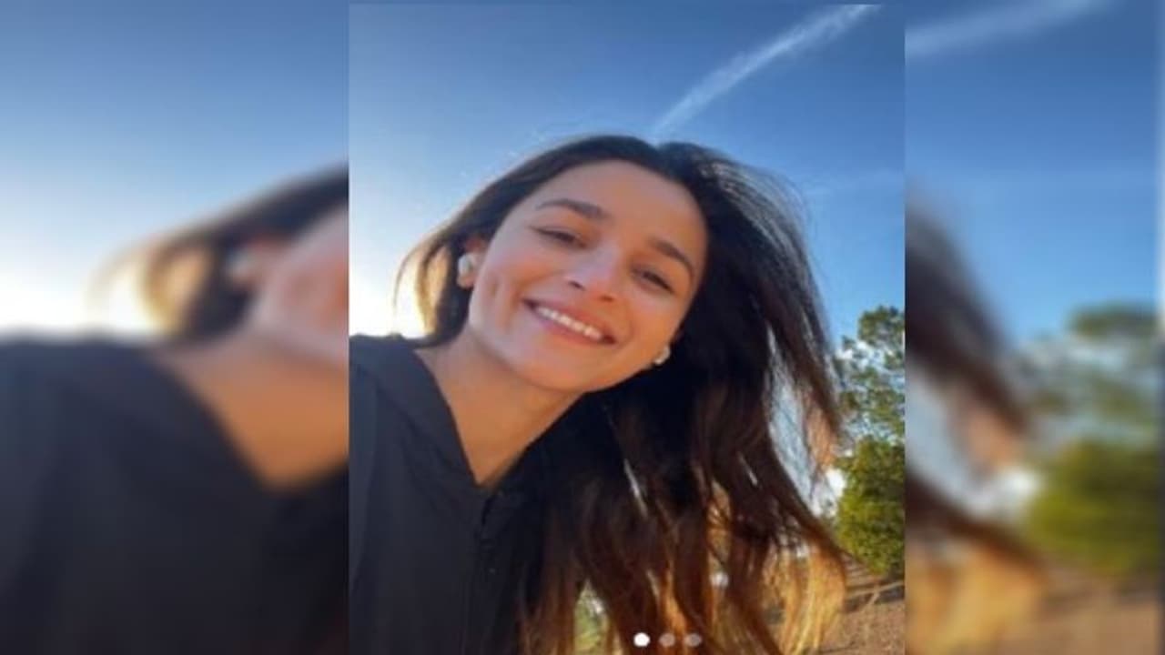 গর্ভাবস্থার প্রতিটি দিন চুটিয়ে উপভোগ করছেন আলিয়া,ইনস্টাগ্রামে সেল্ফ প্যাম্পারিং এর ছবি শেয়ার করলেন অভিনেত্রী