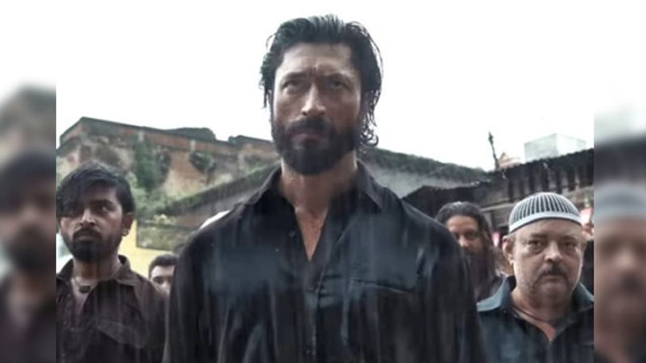 'खुदा हाफिज चैप्टर 2' के गाने पर 'हक़ हुसैन' पर विवाद, मेकर्स ने शिया समुदाय से माफ़ी मांग बोल भी बदले 'खुदा हाफिज चैप्टर 2' के गाने पर 'हक़ हुसैन' पर विवाद, मेकर्स ने शिया समुदाय से माफ़ी मांग बोल भी बदले