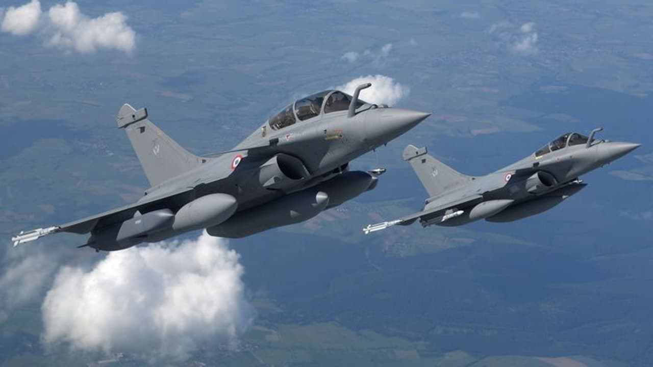 റഫാൽ ഇടപാടിൽ മോദിയെ ചേര്‍ത്ത് പുതിയ അന്വേഷണം വേണമെന്ന് ഹര്‍ജി; തള്ളി സുപ്രീം കോടതി 