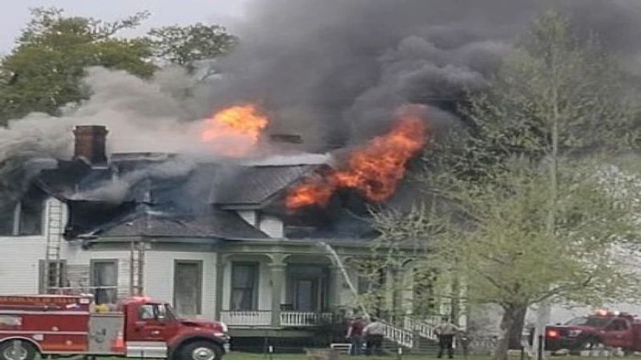 रात में गया और बॉस का घर जलाकर खाक कर दिया, बोला मुझे यह काम करने के लिए..