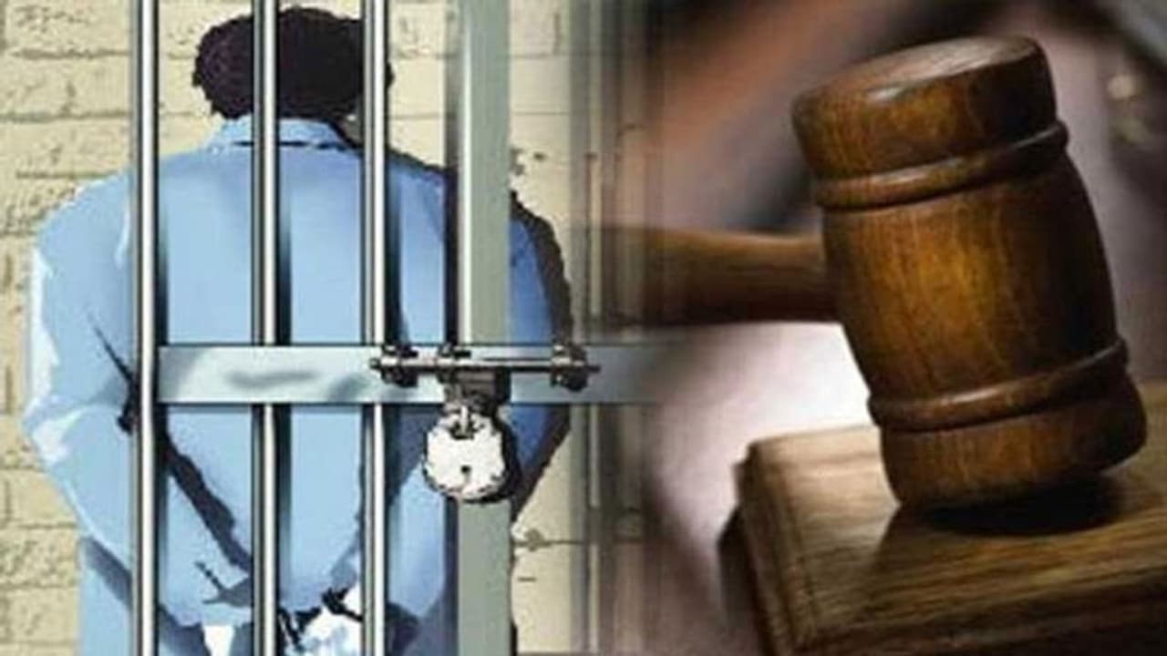 வங்கிகளில் கோடிகளில் கடன் பாக்கி ; சென்னை தொழிலதிபர் ராகுல் சுரானா கைது! என்னவாகும் ரூ.8,045 கோடி கடன்! வங்கிகளில் கோடிகளில் கடன் பாக்கி ; சென்னை தொழிலதிபர் ராகுல் சுரானா கைது! என்னவாகும் ரூ.8,045 கோடி கடன்!