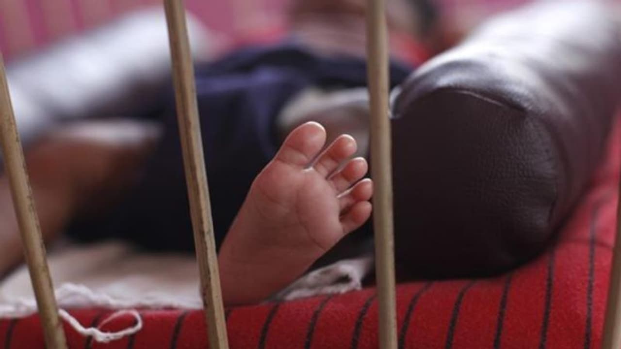 കടയ്ക്കലിൽ തൊട്ടിലിൽ ഉറക്കാൻ കിടത്തിയ രണ്ട് വയസുകാരി മരിച്ച നിലയിൽ