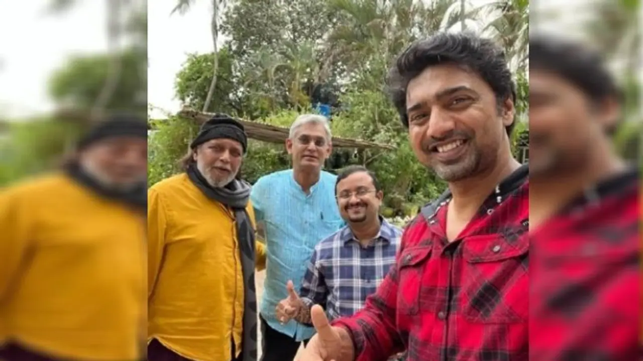 সকাল সকাল 'প্রজাপতি' র খোঁজে, বিধাননগরে দেব ও মিঠুন! সকাল সকাল 'প্রজাপতি' র খোঁজে, বিধাননগরে দেব ও মিঠুন!