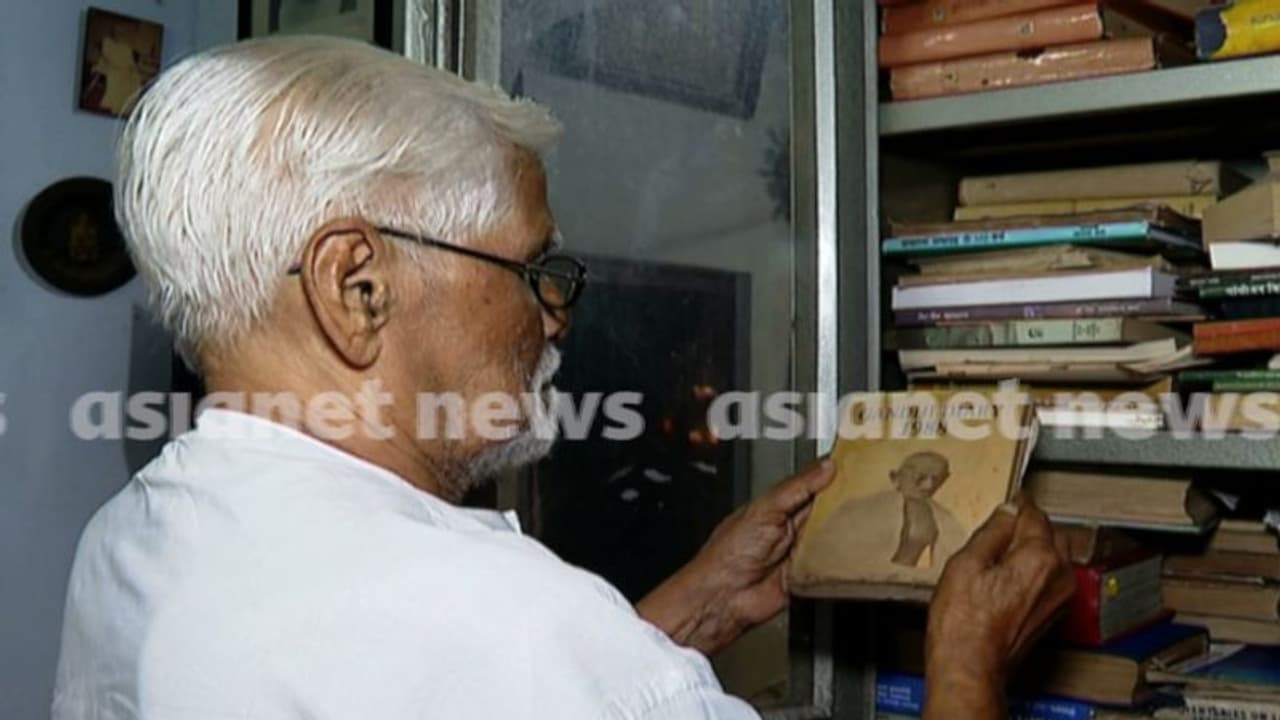 സമാധാനത്തിന്റെ ദൂതൻ: ഒരു നൂറ്റാണ്ട് കാലം ഗാന്ധിയൻ ആദർശത്തിൽ ഉറച്ച് നിന്ന ജീവിതം; ഗാന്ധിയൻ ഗോപിനാഥൻ നായർ സമാധാനത്തിന്റെ ദൂതൻ: ഒരു നൂറ്റാണ്ട് കാലം ഗാന്ധിയൻ ആദർശത്തിൽ ഉറച്ച് നിന്ന ജീവിതം; ഗാന്ധിയൻ ഗോപിനാഥൻ നായർ