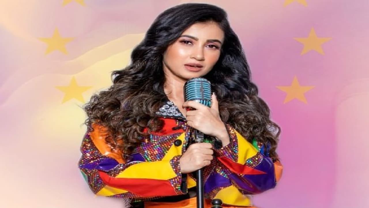 ভিটামিন এম, বাজারে নতুন ভিটামিন নিয়ে আসছেন মনামী ঘোষ, কী উপকার থাকছে সেই ভিটামিনে? ভিটামিন এম, বাজারে নতুন ভিটামিন নিয়ে আসছেন মনামী ঘোষ, কী উপকার থাকছে সেই ভিটামিনে?