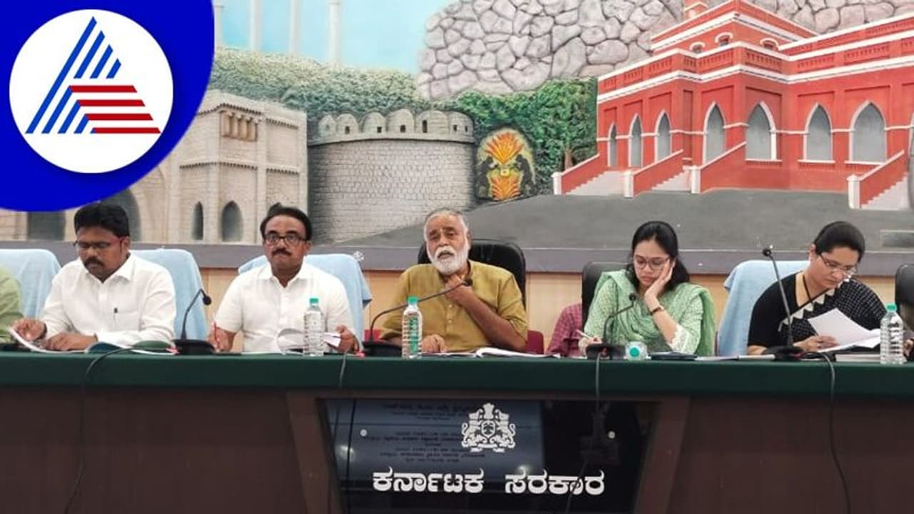 ಕೆಲಸ ಮಾಡಿ ಇಲ್ಲ ಬಿಟ್ಟು ಹೋಗಿ : ಸಭೆಯಲ್ಲಿ ಅಧಿಕಾರಿಗಳಿಗೆ ಖಡಕ್ ವಾರ್ನಿಂಗ್ ‌ನೀಡಿದ ಸಚಿವ ನಾಗೇಶ್