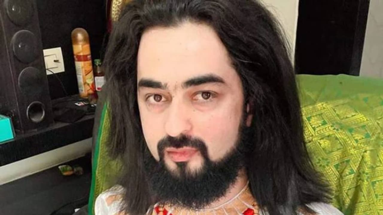 മഹാരാഷ്ട്രയിൽ ഇസ്ലാം മത നേതാവിനെ വെടിവെച്ച് കൊന്ന് അജ്ഞാതർ മഹാരാഷ്ട്രയിൽ ഇസ്ലാം മത നേതാവിനെ വെടിവെച്ച് കൊന്ന് അജ്ഞാതർ