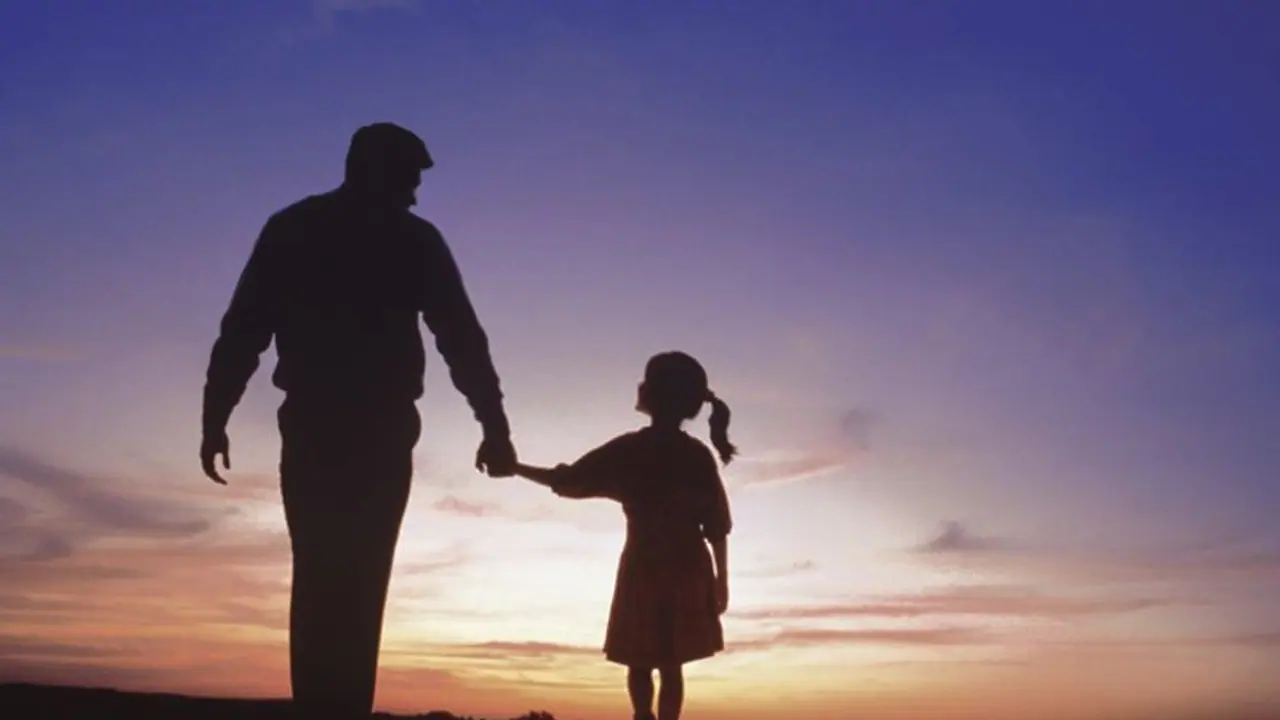 ಮುದ್ದು ಮಗಳ ಬಗ್ಗೆ ಅಪ್ಪ ತಿಳಿಯಲೇಬೇಕಾದ ಕೆಲವು ಸಂಗತಿಗಳು ಮುದ್ದು ಮಗಳ ಬಗ್ಗೆ ಅಪ್ಪ ತಿಳಿಯಲೇಬೇಕಾದ ಕೆಲವು ಸಂಗತಿಗಳು