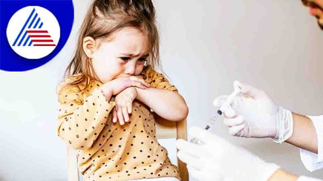 Parenting Tips: ಇಂಜೆಕ್ಷನ್ ನೋಡ್ತಿದ್ದಂತೆ ಮಗು ಅಳುತ್ತಾ? ಇಲ್ಲಿದೆ ಉಪಾಯ Parenting Tips: ಇಂಜೆಕ್ಷನ್ ನೋಡ್ತಿದ್ದಂತೆ ಮಗು ಅಳುತ್ತಾ? ಇಲ್ಲಿದೆ ಉಪಾಯ