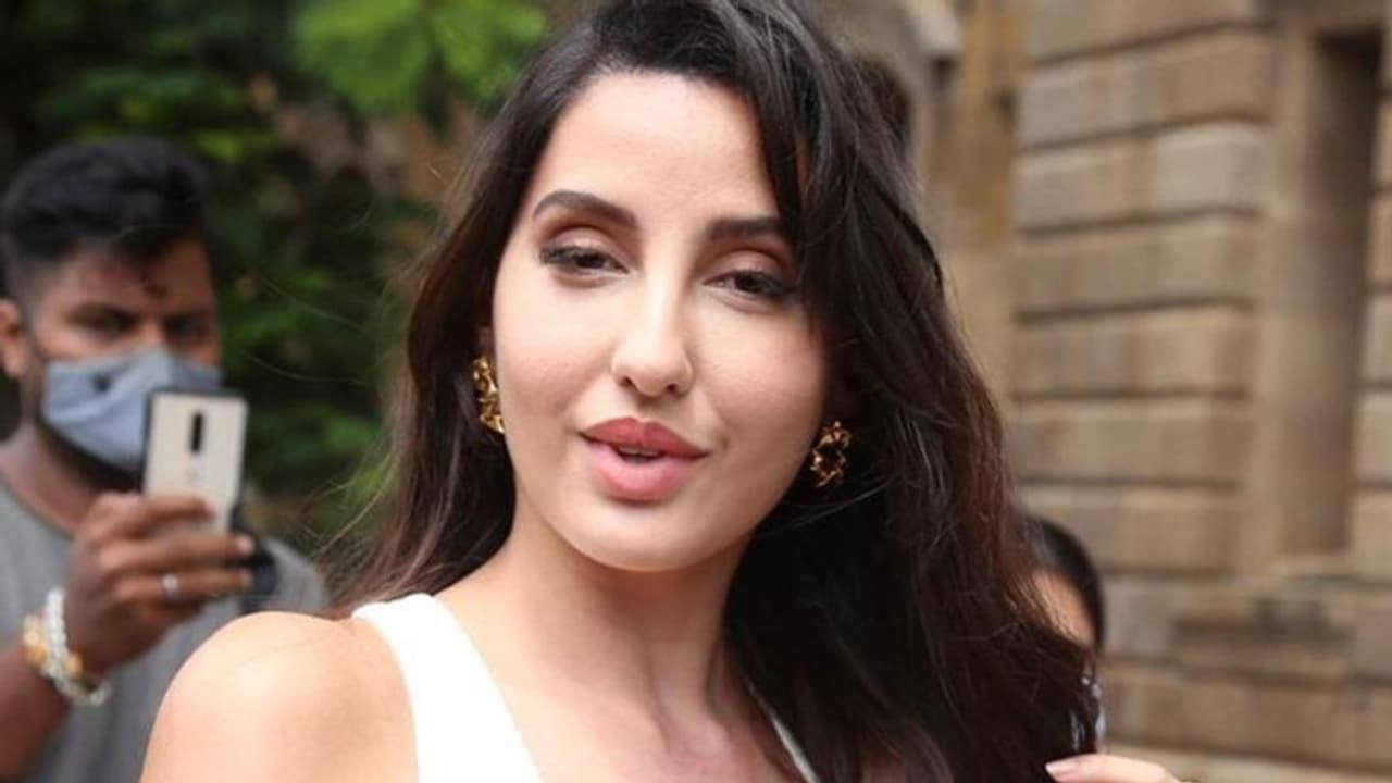 'Dance Deewane Juniors' के सेट पर ऐसा क्या हुआ कि नोरा फतेही को बोलना पड़ा मैं प्रेग्नेंट नहीं हूं