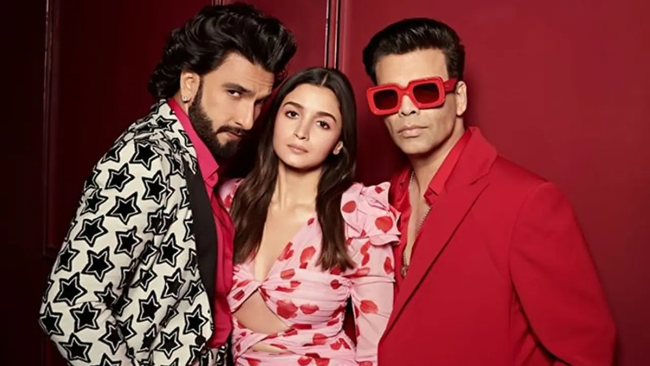 Koffee With Karan 7: Alia Bhatt talks about being a ‘Kapoor Khandaan’ bahu Koffee With Karan 7: Alia Bhatt talks about being a ‘Kapoor Khandaan’ bahu