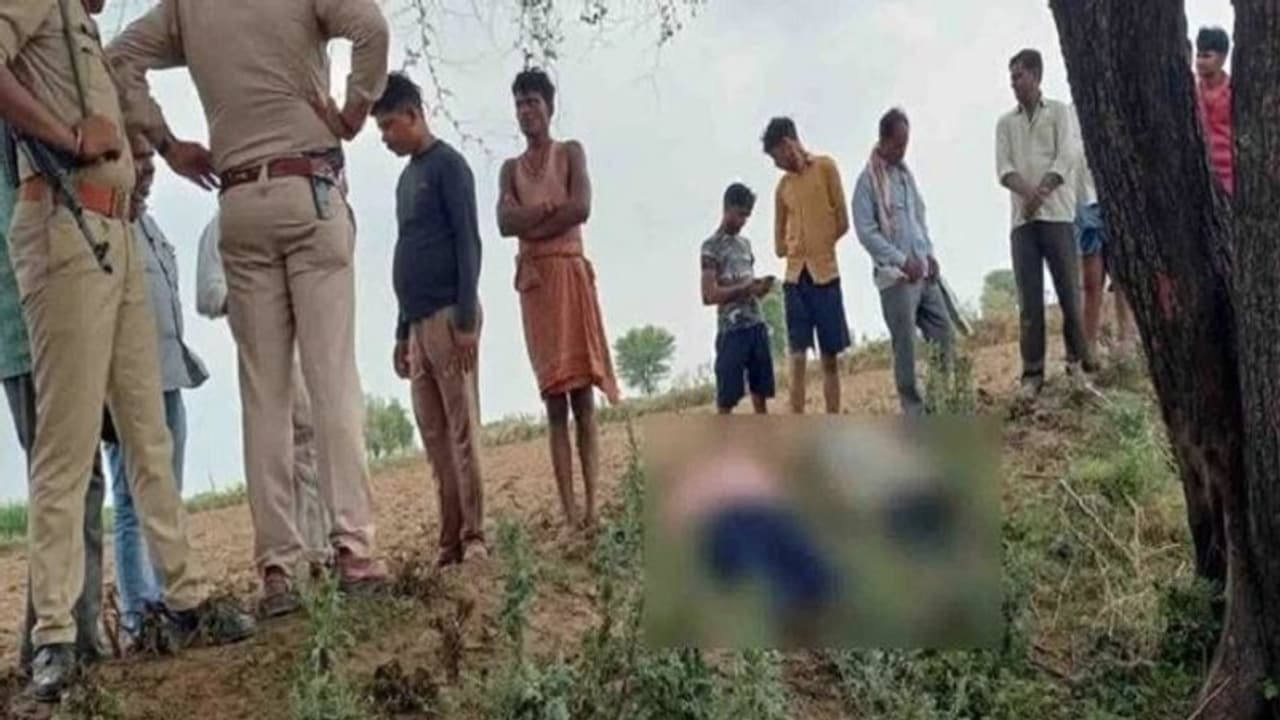 आकाशीय बिजली गिरने से जालौन और हमीरपुर में 5 लोगों की मौत, 2 झुलसे आकाशीय बिजली गिरने से जालौन और हमीरपुर में 5 लोगों की मौत, 2 झुलसे