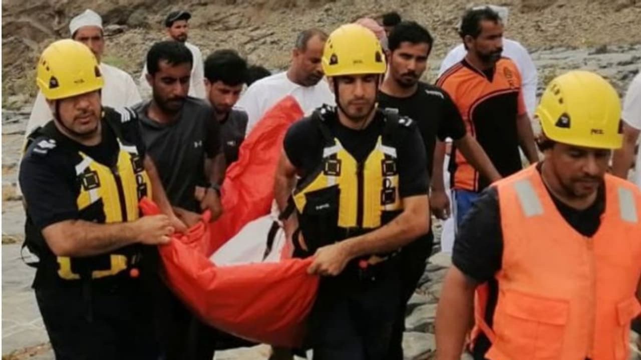 ഒമാനില് കാണാതായ പ്രവാസിയുടെ മൃതദേഹം കണ്ടെത്തി ഒമാനില് കാണാതായ പ്രവാസിയുടെ മൃതദേഹം കണ്ടെത്തി