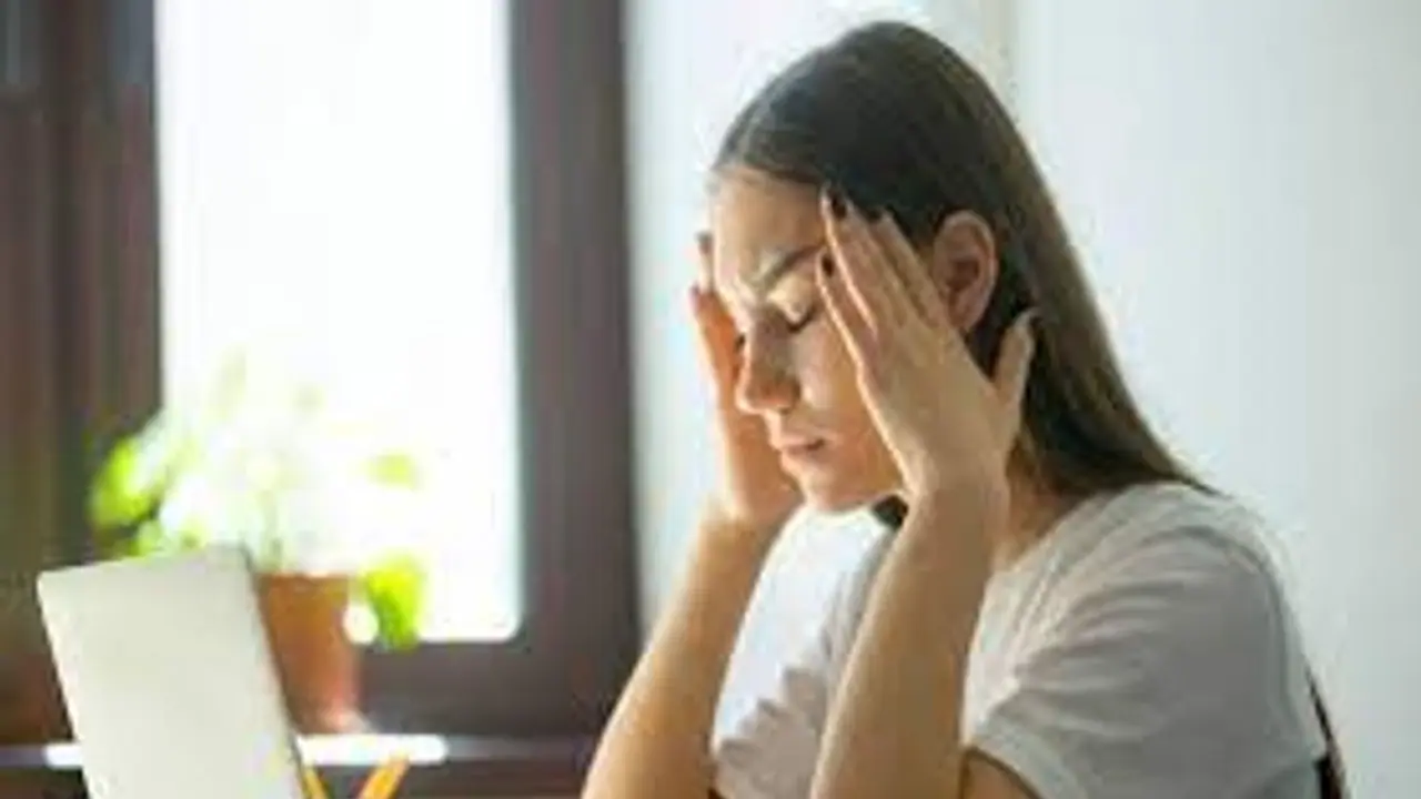 ಹದಿಹರೆಯ ಹುಡುಗಿಯರನ್ನು ಕಾಡೋ ಹಿಸ್ಟೀರಿಯಾಗೆ ಮನೆ ಮದ್ದು