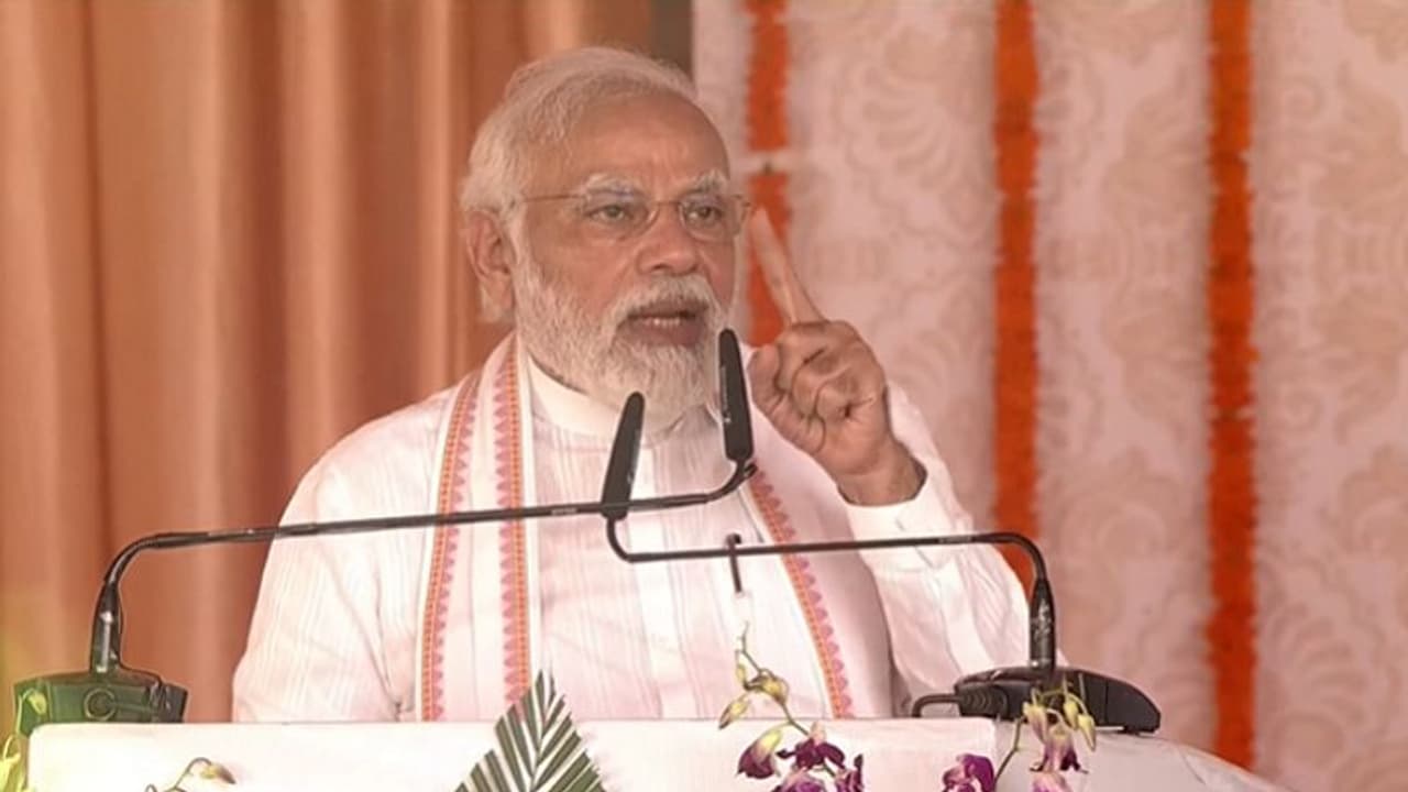 തമിഴ്നാട് ഗുജറാത്ത് സംസ്ഥാനങ്ങളിലേക്ക് പ്രധാനമന്ത്രി; ഒളിമ്പ്യാടും വിവിധ വികസന പദ്ധതികളും ഉദ്ഘാടനം ചെയ്യും തമിഴ്നാട് ഗുജറാത്ത് സംസ്ഥാനങ്ങളിലേക്ക് പ്രധാനമന്ത്രി; ഒളിമ്പ്യാടും വിവിധ വികസന പദ്ധതികളും ഉദ്ഘാടനം ചെയ്യും