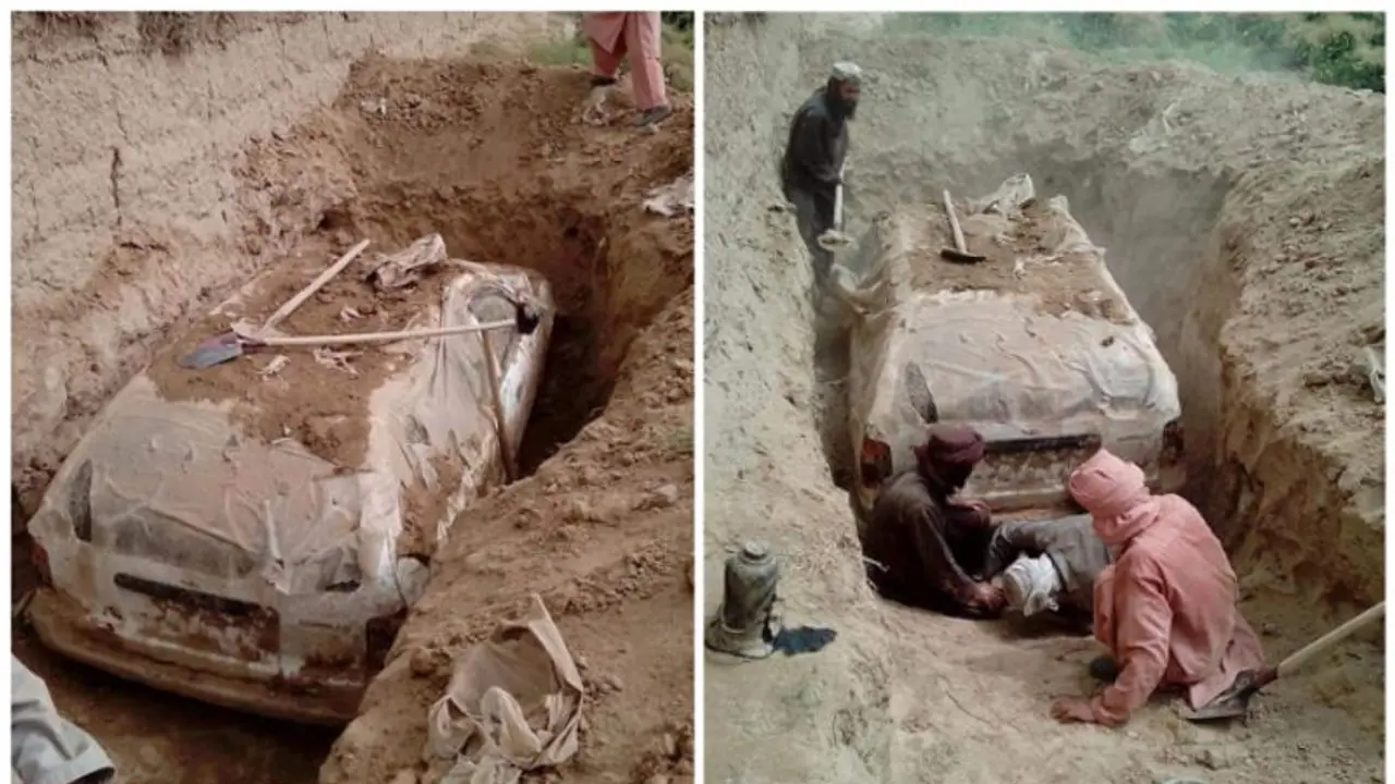 মোল্লা ওমরের গাড়ি প্রকাশ্যে আনল তালিবানরা, বহু দিন মার্কিন সেনার নজর থেকে লুকিয়ে রেখেছিল গাড়িটি মোল্লা ওমরের গাড়ি প্রকাশ্যে আনল তালিবানরা, বহু দিন মার্কিন সেনার নজর থেকে লুকিয়ে রেখেছিল গাড়িটি