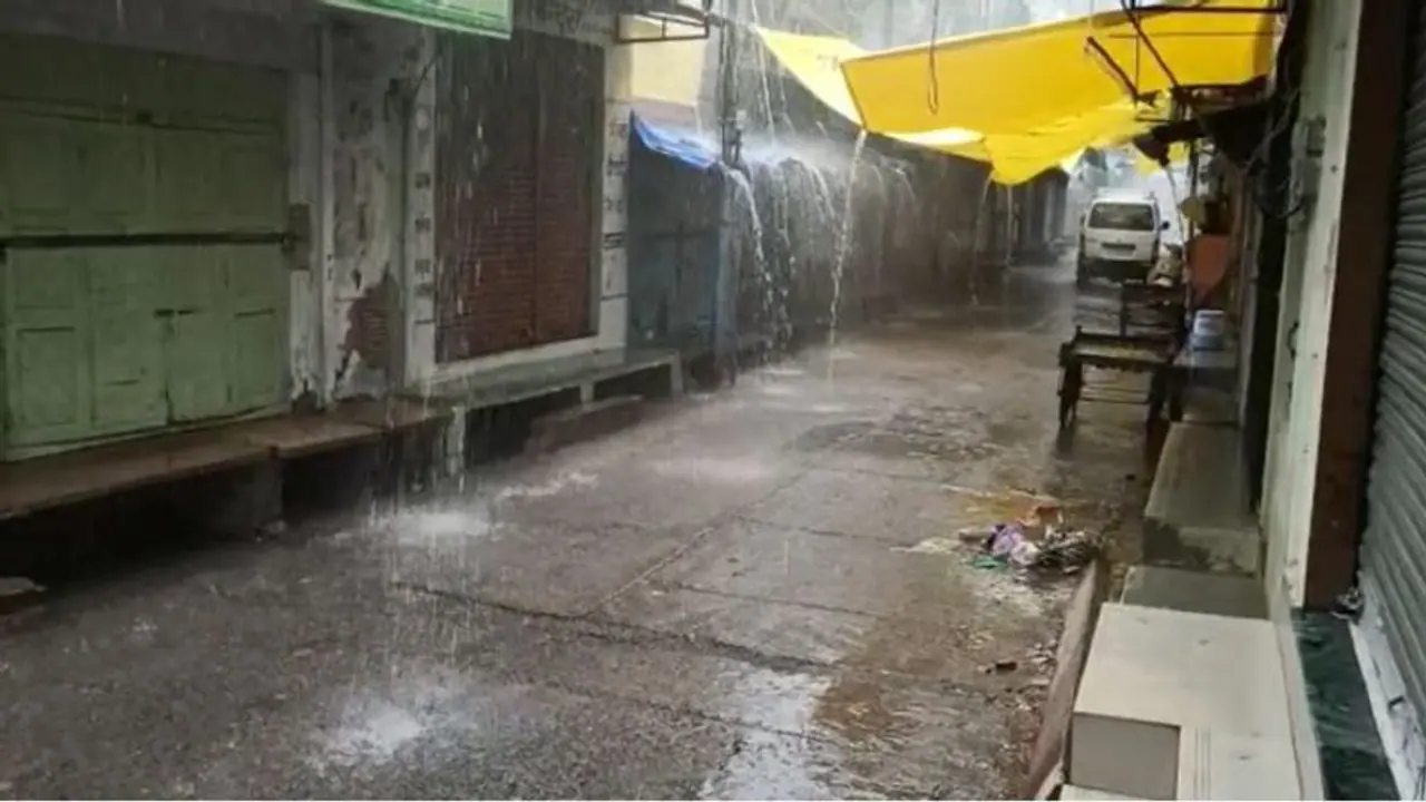 rajasthan weather report: राजस्थान के 11 जिलों में भीषण बारिश का अलर्ट, यहां होगी झमाझम बरसात rajasthan weather report: राजस्थान के 11 जिलों में भीषण बारिश का अलर्ट, यहां होगी झमाझम बरसात