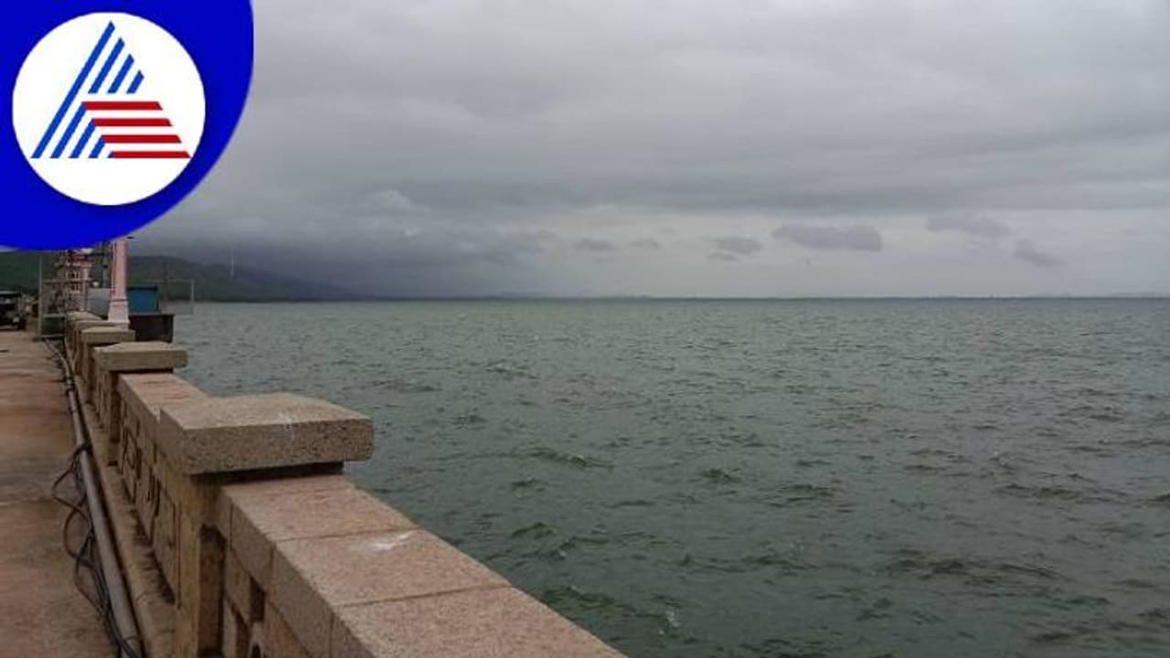 ಮಲೆನಾಡಲ್ಲಿ ವ್ಯಾಪಕ ಮಳೆ: ಟಿಬಿ ಡ್ಯಾಂಗೆ ಒಂದೇ ದಿನ 5 ಟಿಎಂಸಿ ನೀರು..! ಮಲೆನಾಡಲ್ಲಿ ವ್ಯಾಪಕ ಮಳೆ: ಟಿಬಿ ಡ್ಯಾಂಗೆ ಒಂದೇ ದಿನ 5 ಟಿಎಂಸಿ ನೀರು..!