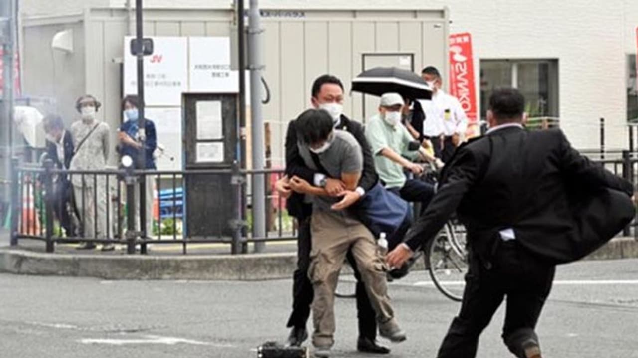 ആബേയെ വെടിവച്ചത് നാവിക സേന മുൻ അംഗം, കൂസലില്ലാതെ പ്രതി ആബേയെ വെടിവച്ചത് നാവിക സേന മുൻ അംഗം, കൂസലില്ലാതെ പ്രതി