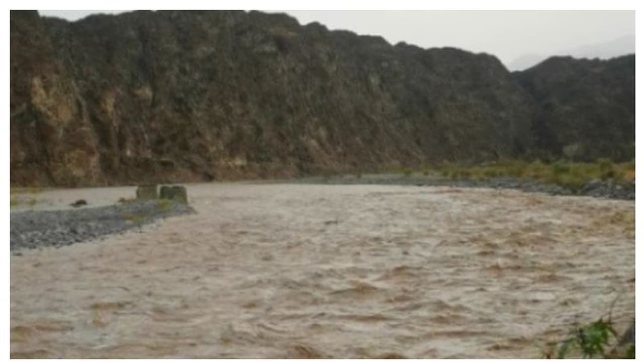 ഒമാനില്‍ വാദികളില്‍ അപകടത്തില്‍പ്പെട്ട് മൂന്ന് കുട്ടികള്‍ മുങ്ങി മരിച്ചു