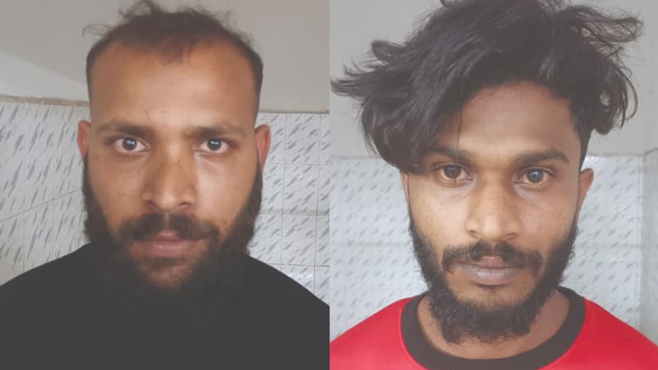 എംഡിഎംഎ,ഹാഷിഷ് ഓയില് ; ആഡംബര കാറിലിരുന്ന് മയക്കുമരുന്ന് ഉപയോഗിക്കവെ യുവാക്കള് പിടിയില് എംഡിഎംഎ,ഹാഷിഷ് ഓയില് ; ആഡംബര കാറിലിരുന്ന് മയക്കുമരുന്ന് ഉപയോഗിക്കവെ യുവാക്കള് പിടിയില്