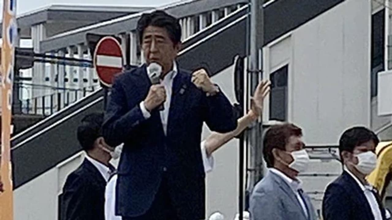 കൊലപാതകി ഉണ്ടായിരുന്നത് ആബെയ്ക്ക് അടുത്ത്; അവസാന നിമിഷത്തെ ദൃശ്യങ്ങള്‍