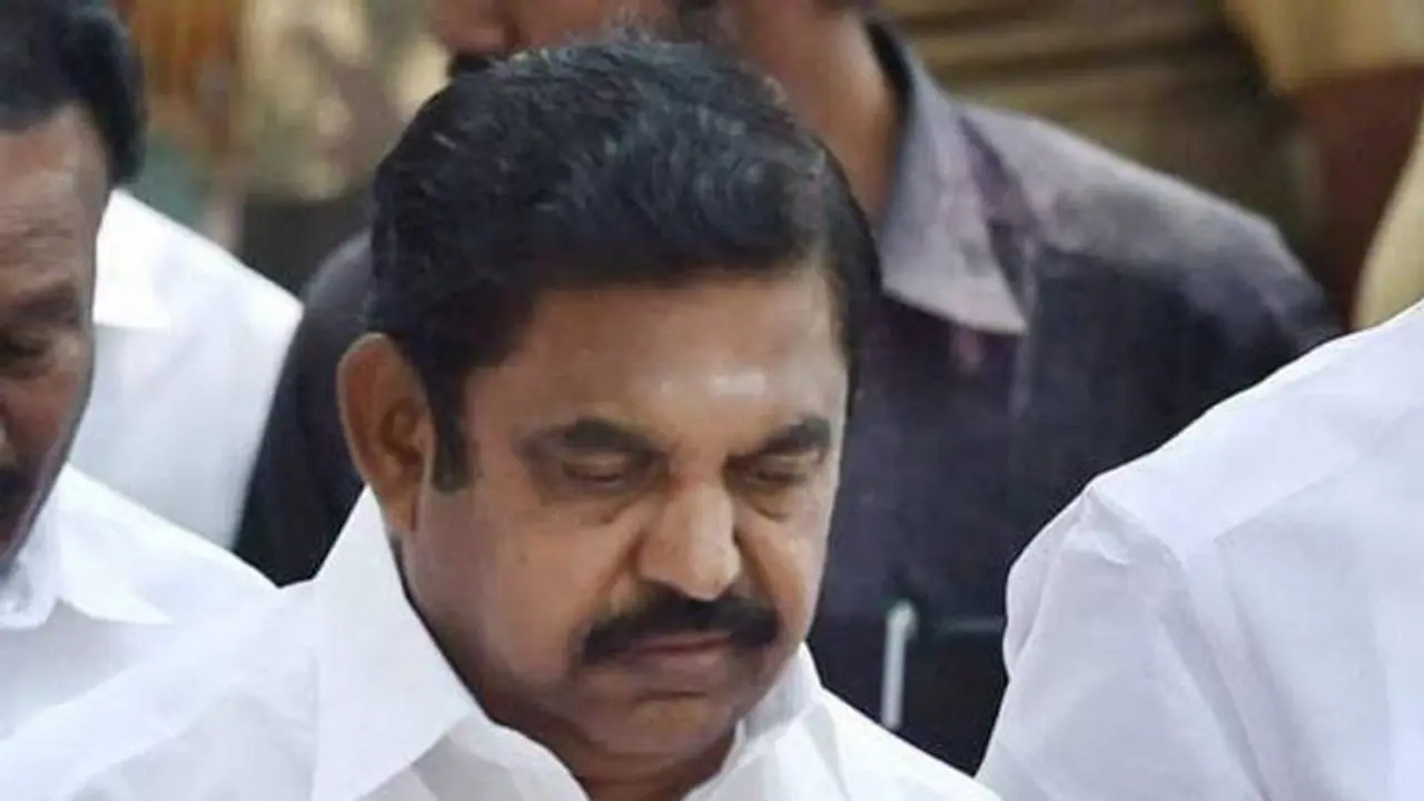 டெண்டர் முறைகேடு நெருக்கடி கொடுக்கும் திமுக...! தப்பிப்பாரா இபிஎஸ்..? உச்சநீதிமன்றத்தில் இன்று இறுதி விசாரணை டெண்டர் முறைகேடு நெருக்கடி கொடுக்கும் திமுக...! தப்பிப்பாரா இபிஎஸ்..? உச்சநீதிமன்றத்தில் இன்று இறுதி விசாரணை