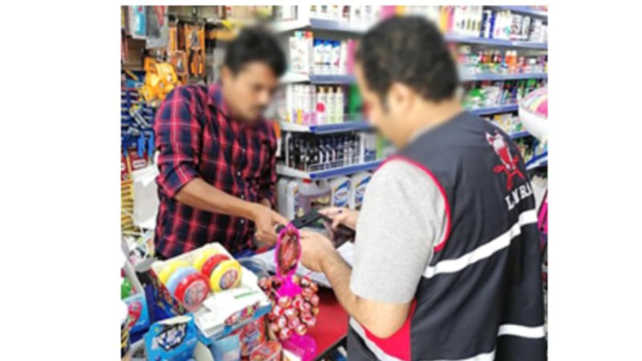 ജോലി സ്ഥലങ്ങളില്‍ പരിശോധന; നിയമലംഘകരായ നിരവധി പ്രവാസികള്‍ കുടുങ്ങി