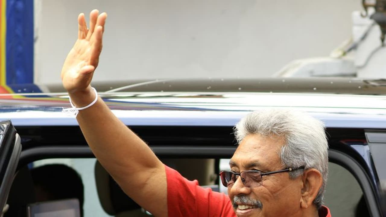  சிங்கப்பூரில் ராஜபக்சே குடும்பம்.. புகலிடம் வழங்கவில்லை என சிங்கப்பூர் அரசு விளக்கம். 