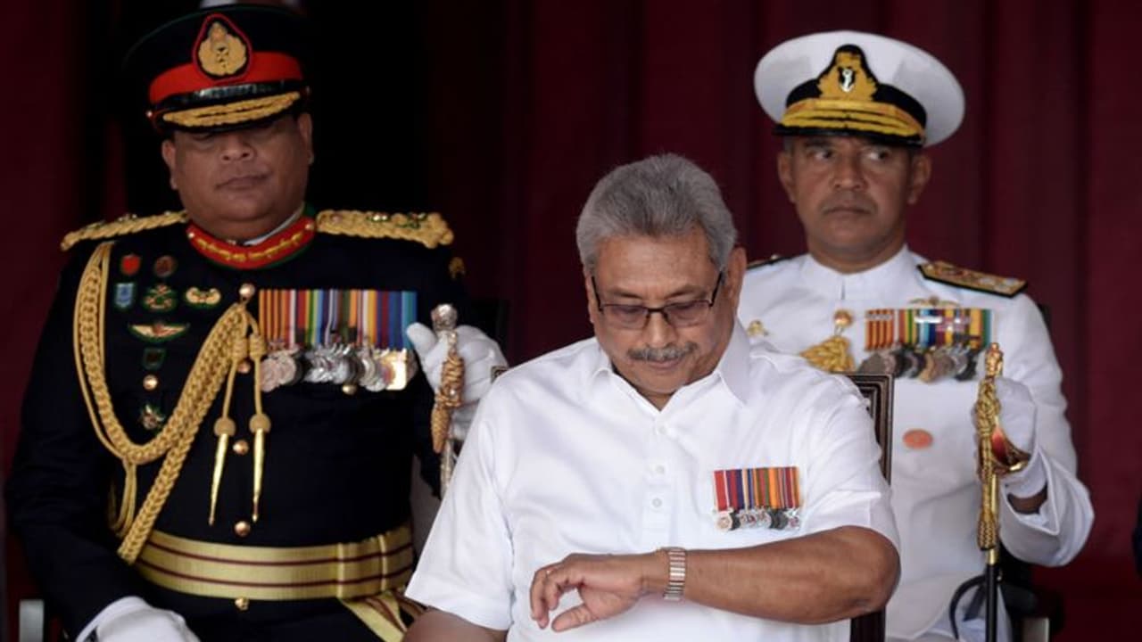 राष्ट्रपति आवास छोड़कर फरार श्रीलंका के प्रेसिडेंट गोटाबया राजपक्षे के बारे में एयरफोर्स ने दी बड़ी सूचना