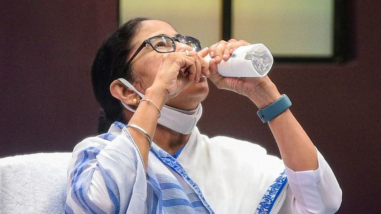 Bengal Politics ಸಂಕಷ್ಟದಲ್ಲಿ ಸಿಎಂ ಮಮತಾ ಬ್ಯಾನರ್ಜಿ, ದೀದಿ ಕುಟುಂಬಸ್ಥರ ವಿರುದ್ಧ ದಿಟ್ಟ ಹೆಜ್ಜೆ ಇಟ್ಟ ಹೈಕೋರ್ಟ್!