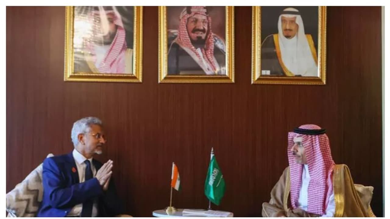 എസ് ജയ്ശങ്കറും സൗദി വിദേശകാര്യ മന്ത്രിയും കൂടിക്കാഴ്ച നടത്തി എസ് ജയ്ശങ്കറും സൗദി വിദേശകാര്യ മന്ത്രിയും കൂടിക്കാഴ്ച നടത്തി