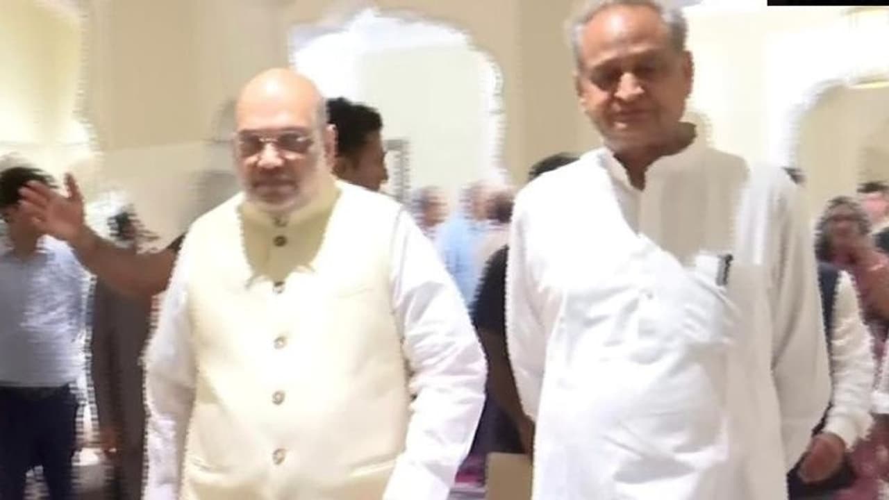 जयपुर के 5 स्टार होटल रामबाग में गृहमंत्री अमित शाह की मिटिंग, जानें 10 बड़े प्वाइंट जयपुर के 5 स्टार होटल रामबाग में गृहमंत्री अमित शाह की मिटिंग, जानें 10 बड़े प्वाइंट